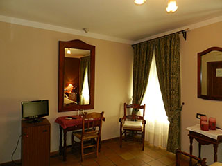Hotel Plaza de Toros Rooms - Ronda - 2